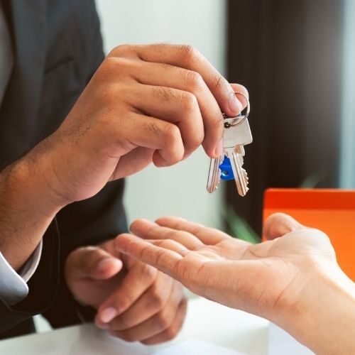 Move in (500 × 500 px) (1)